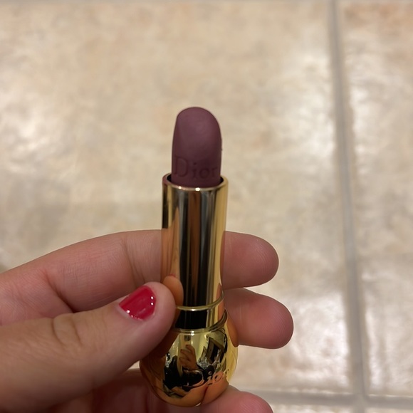 Diorific Mat Lipstick- Lovely - Picture 1 of 5